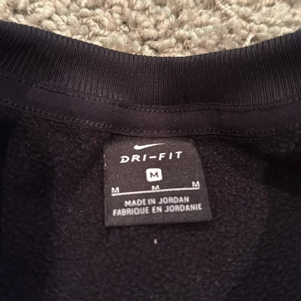 Nike Black and White Crewneck Sweatshirt AWESOME Womens (M) - Picture 7 of 8